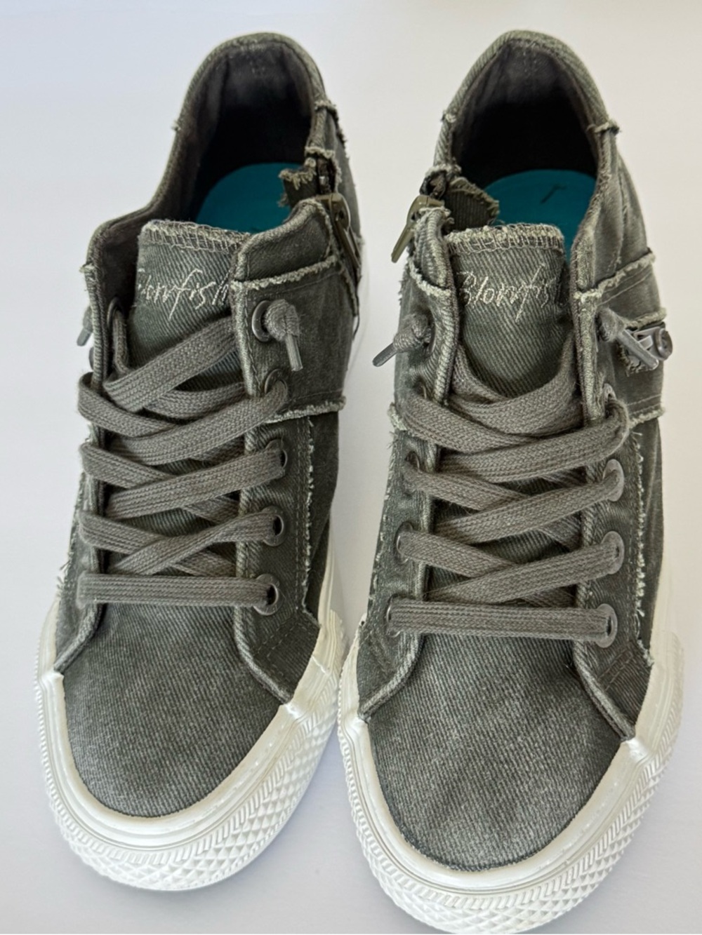 Blowfish Malibu Olive Green Canvas Sneakers Zip Side Women’s Size 7 Casual